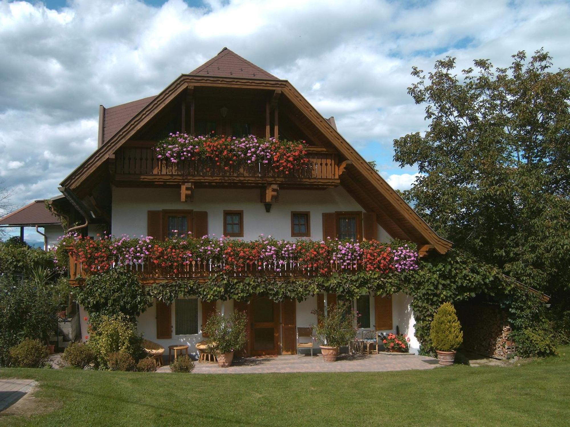 Ferm Guest house Schiefling am See